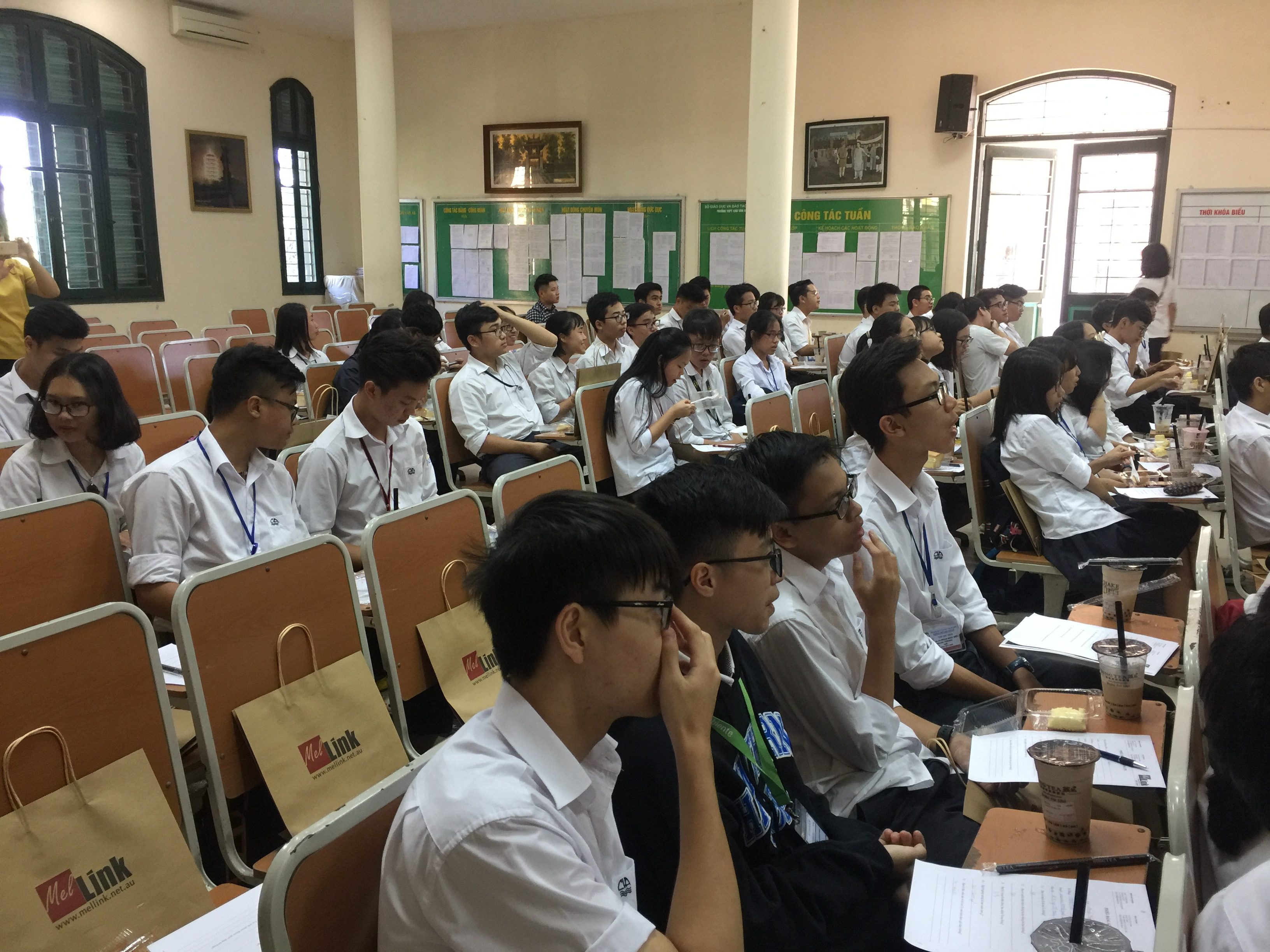 MelLink tổ chức hội thảo tại trường PTTH Chu Văn An và trường PTTH Việt Đức